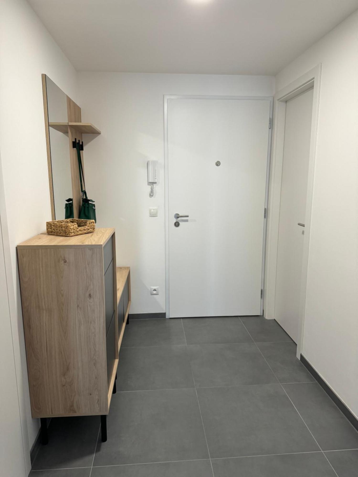 Dum Na Vinice Apartment